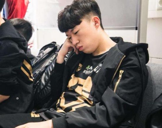 全面解析无畏契约战斗通行证内容及奖励